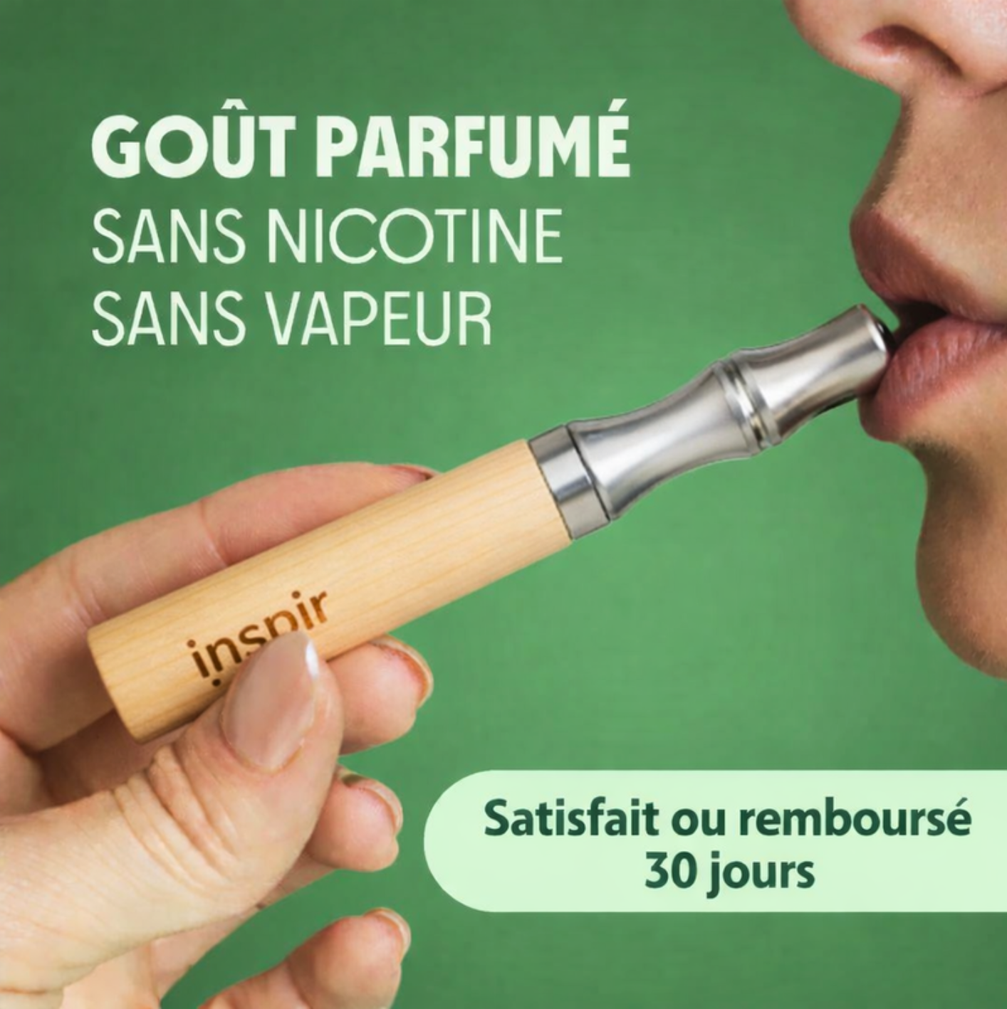Femme utilisant l'inhalateur naturel INSPIR – goût parfumé sans nicotine, sans vapeur – satisfait ou remboursé 30 jours